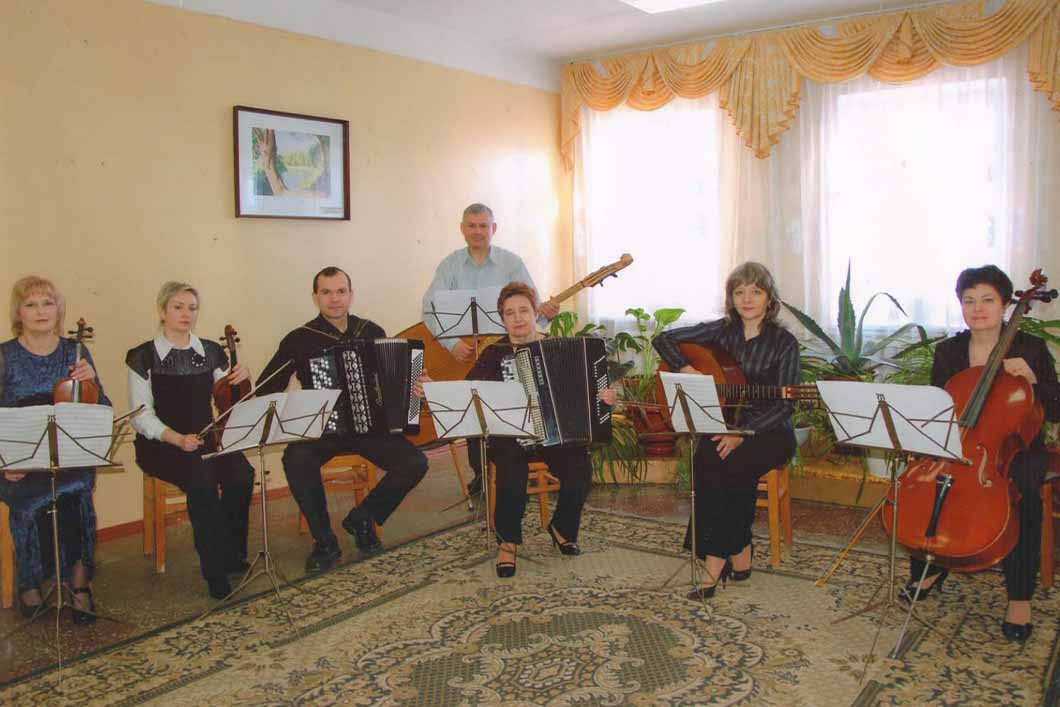 Ансамбль народних іструментів Посулля, керівник - В'ячеслав Мисник